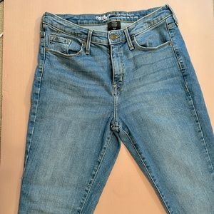 Mossimo High Wasted Skinny Jeans